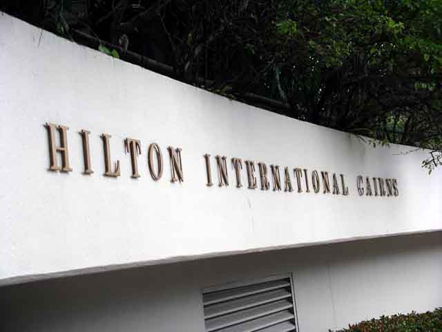 aus050902001.jpg
 ORG[640 x 480] NOW[ 640 x 480]
(�␳�O�{�����{���␳������100���ŕ\����)