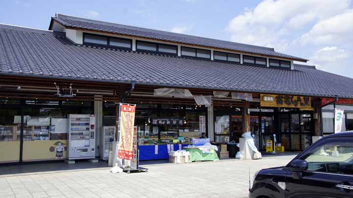 DCC0090.jpg
 ORG[720 x 405] NOW[ 720 x 405]
(�␳�O�{�����{���␳������100���ŕ\����)