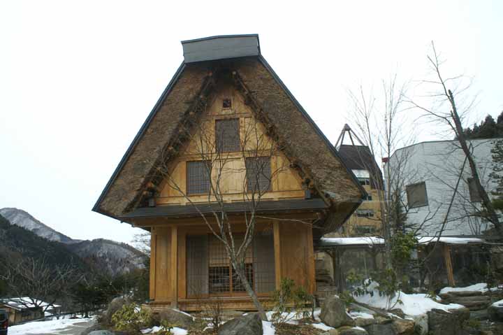 PICA6501.jpg
 ORG[720 x 479] NOW[ 720 x 479]
(�␳�O�{�����{���␳������100���ŕ\����)