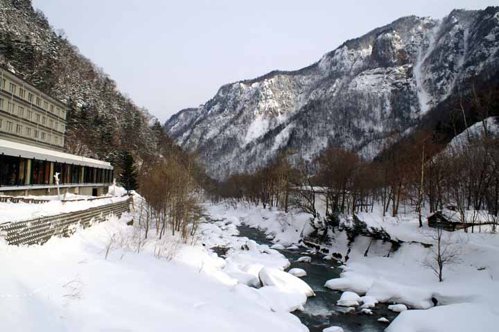 PICT3932.JPG
 ORG[720 x 479] NOW[ 720 x 479]
(�␳�O�{�����{���␳������100���ŕ\����)