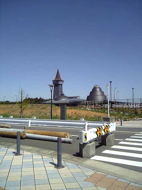 V5042310.jpg
 ORG[480 x 640] NOW[ 441 x 588]
(�␳�O�{��84���{���␳������91���ŕ\����)