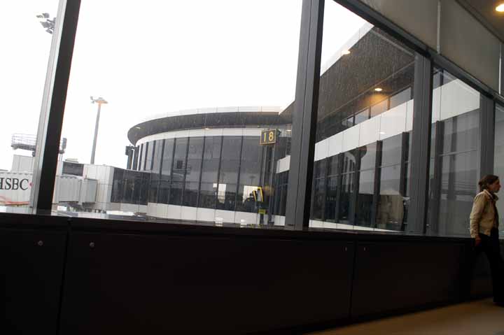 PICA3863.jpg
 ORG[720 x 479] NOW[ 720 x 479]
(�␳�O�{�����{���␳������100���ŕ\����)