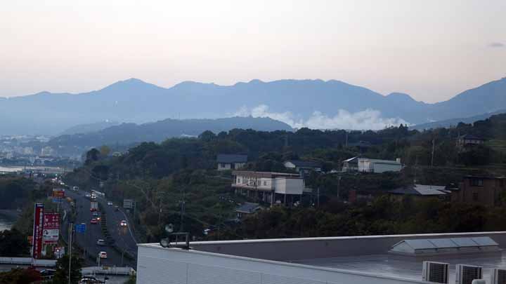 DRA05319.jpg
 ORG[720 x 405] NOW[ 720 x 405]
(�␳�O�{�����{���␳������100���ŕ\����)