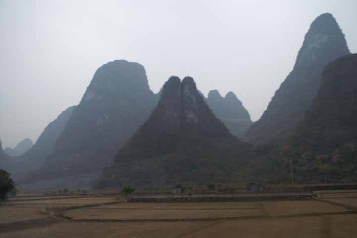 PICA5674.jpg
 ORG[720 x 479] NOW[ 720 x 479]
(�␳�O�{�����{���␳������100���ŕ\����)