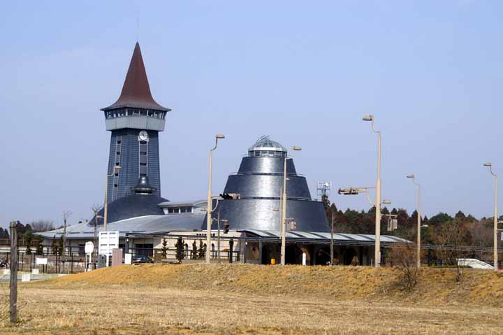 PICT4832.jpg
 ORG[720 x 479] NOW[ 720 x 479]
(�␳�O�{�����{���␳������100���ŕ\����)