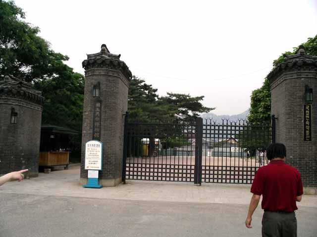 IMGP0255.jpg
 ORG[640 x 480] NOW[ 640 x 480]
(�␳�O�{�����{���␳������100���ŕ\����)