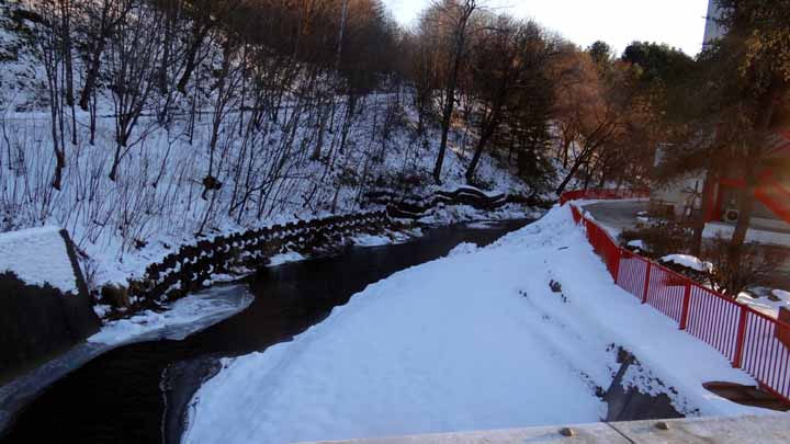 This picture is for quick loading of picture.